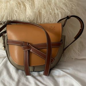Elegant Tan and Brown Leather Crossbody Bag